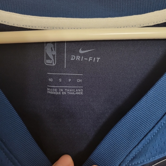 Towns Jersey - Picture 3 of 4